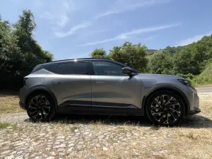 Renault Scenic E-Tech Electric [Car Var]